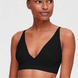 gap live-in pretty plunge bralette